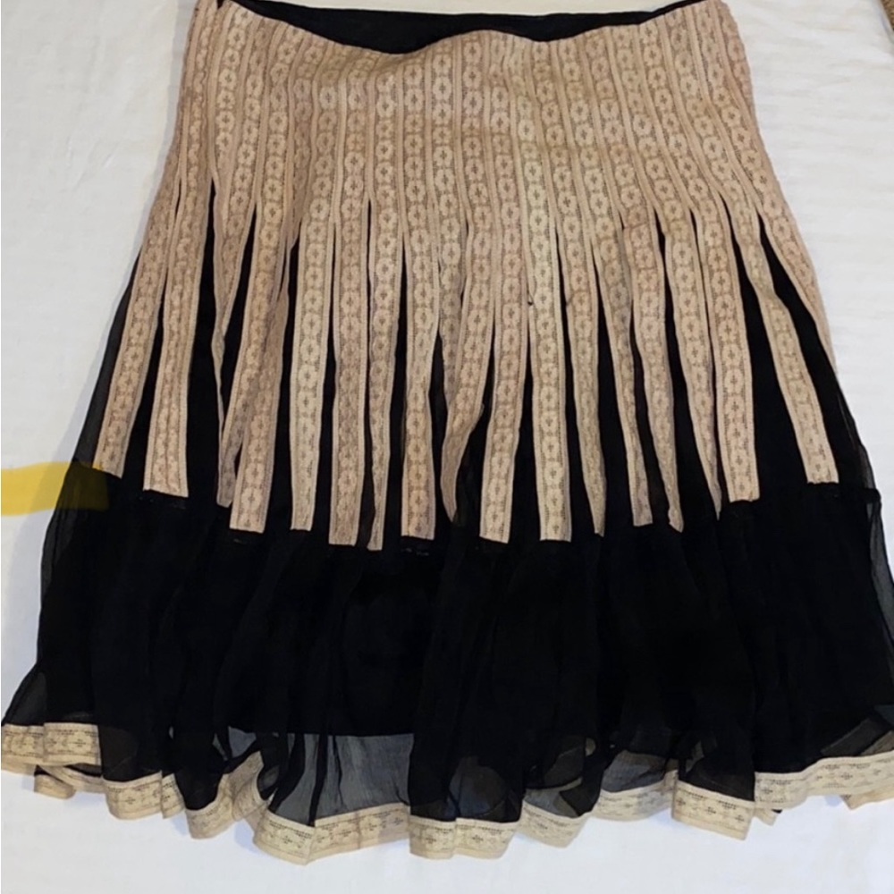 Bebe skirt